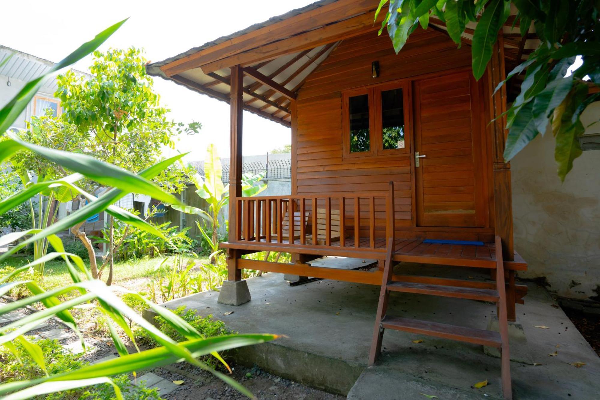 Reddoorz Syariah Near Lombok Epicentrum Mall Mataram Exterior photo